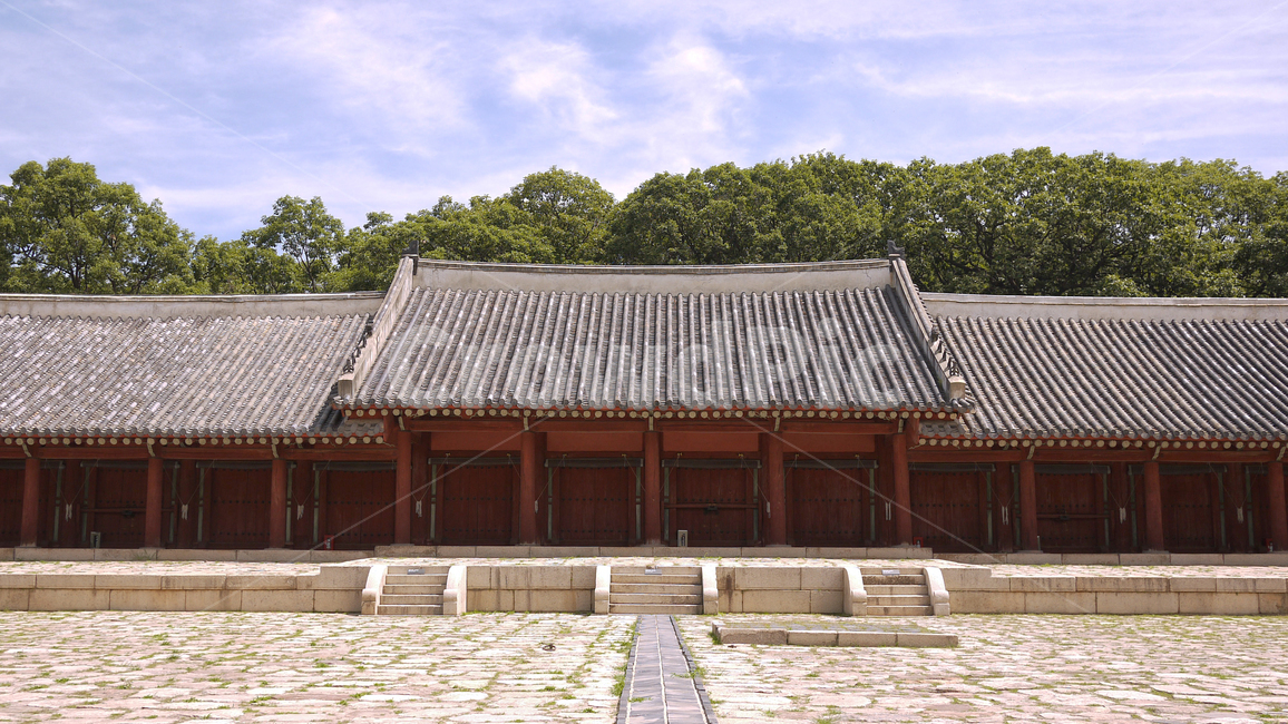 종묘,정전,하늘,구름,나무,전통,관광지,세계문화유산,풍경,지붕,기와,랜드마크,landmark,tourist attraction,한국랜드마크,한국관광지,한국명소,korea landmark,korea tourist attraction