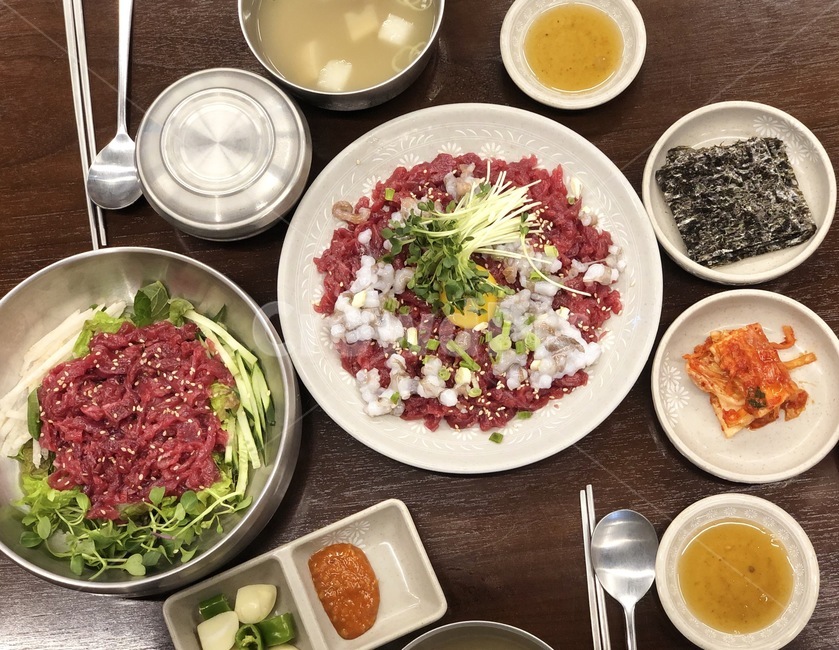 숟가락,spoon,한국음식,육회,낙지,음식,식재료,요리,food,cook,meal,dishes,food reserves,한식,한국음식,한국요리,korean food,korean dishes,korean meal,korean cook