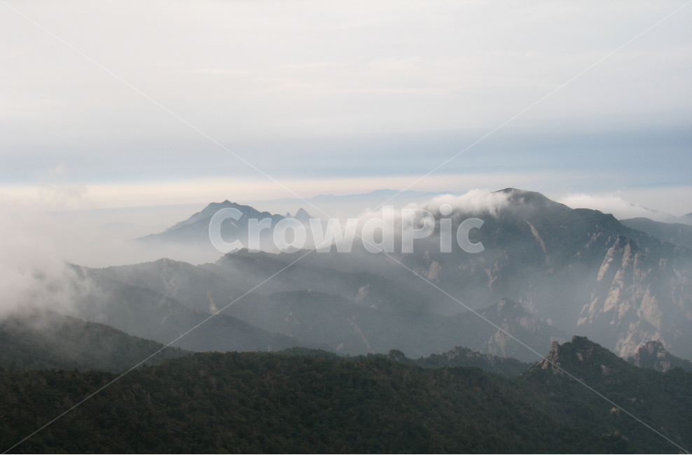 설악산,운해,귀때기청봉,황철봉,설악운해,자연,풍경,nature,landscape,한국자연풍경,한국자연경관,korea nature landscape,outdoors,옥외,mountain range,산맥,mountain,산