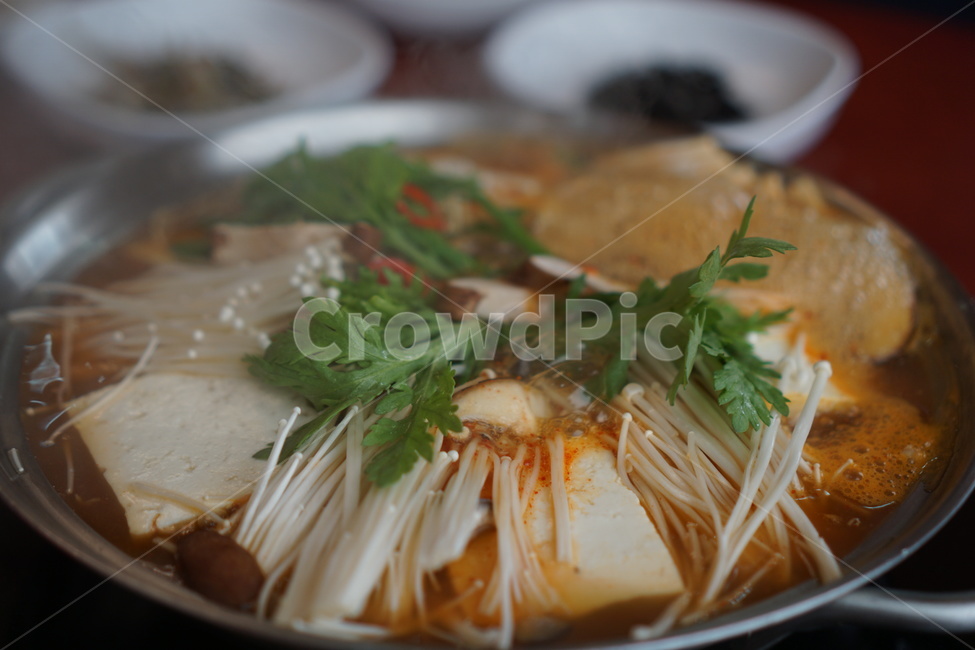 두부,두부전골,한국음식,전통음식,겨울음식,찌개,전골,tofu,koreansoup,koreanfood,음식,식재료,요리,food,cook,meal,dishes,food reserves,한식,한국음식,한국요리,korean food,korean dishes,korean meal,korean cook