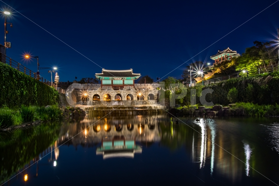 풍경,야경,반영,화홍문,수원화성,수원,야경,밤,풍경,nightscape,night,landscape,랜드마크,landmark,tourist attraction,한국전통,한국문화,korean traditional,korean culture,architecture,건축물,building,건물,castle,성,fort,요새
