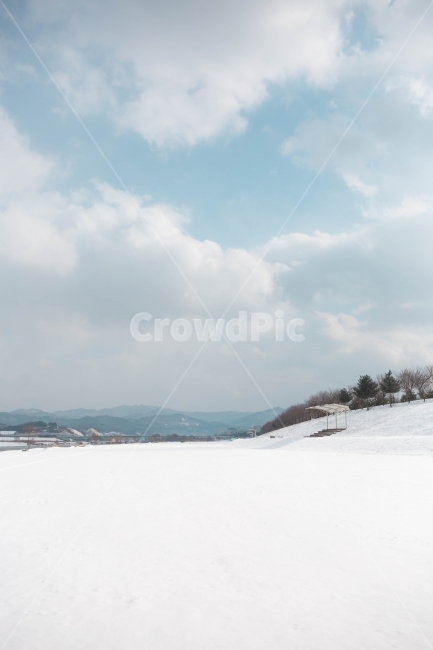 설경,설원,겨울풍경,하얀세상,눈,맑음,깨끗함,자연,공원,모노톤,화이트,white,winter,구름,하늘,sky,겨울,자연풍경,감성사진,겨울,계절,winter,season,자연,풍경,nature,landscape,한국자연풍경,한국자연경관,korea nature landscape,outdoors,옥외