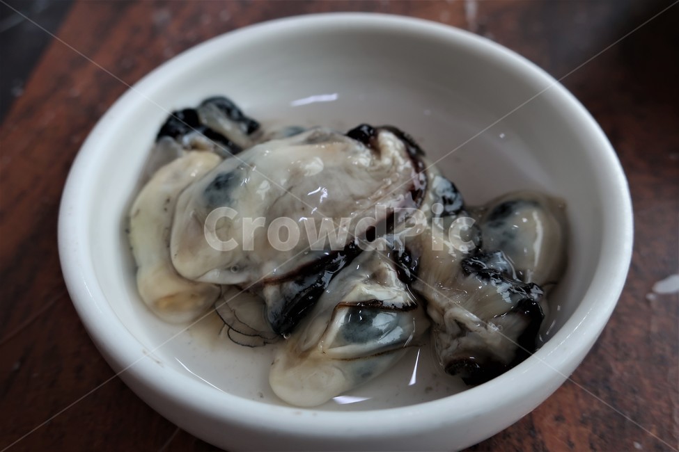 생굴,굴,석화굴,제철,별미,수산물,해산물,먹거리,식재료,조개,수산물,해산물,fishery products,seafood