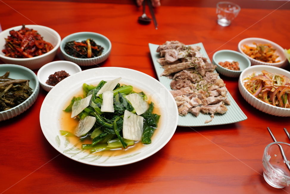 음식,고기,육류,육식,김치,물김치,한식,한국,안주,반찬,먹거리,푸드,보쌈,수육,요리,dish,식사,meal,식품,food,음식,식재료,요리,food,cook,meal,dishes,food reserves