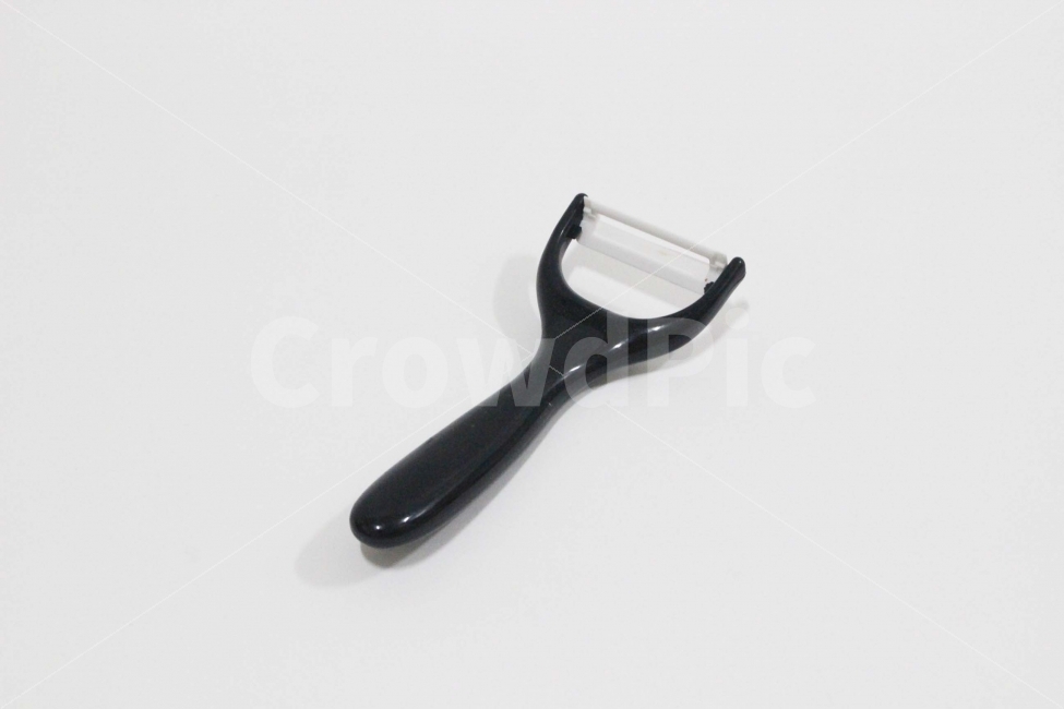 감자칼,칼,주방,도구,주방도구,기구,주방기구,요리,검은색,사물,물건,오브젝트,thing,object,matter,누끼,remove background