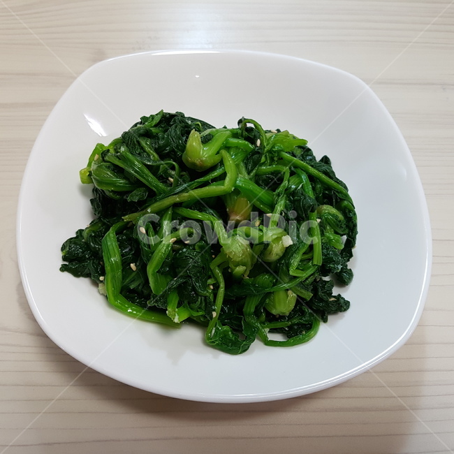 시금치무침,시금치,시금치요리,반찬,무침