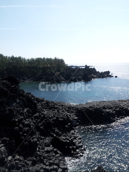 주상절리,제주도,주상절리대,서귀포,관광지,자연,풍경,nature,landscape,한국자연풍경,한국자연경관,korea nature landscape,제주도,jeju,jeju island,promontory,곶,land,땅,outdoors,옥외,water,물,sea,바다,ocean,대양,shoreline,해안선