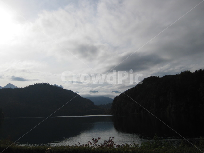 plant,식물,tree,나무,nature,자연,water,물,outdoors,옥외,전나무,호수,산,mountain
