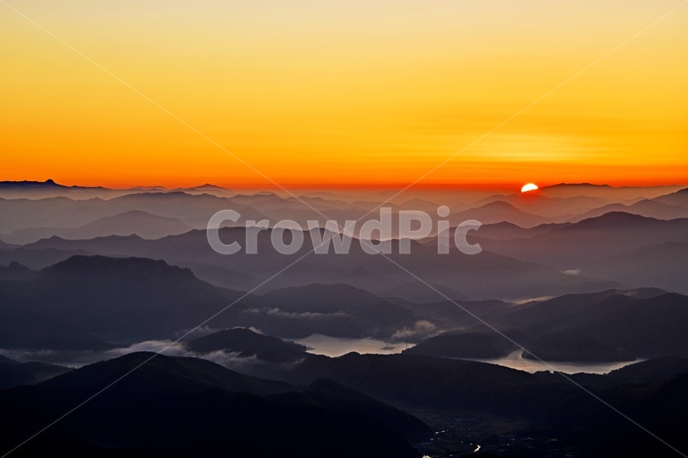 무등산,무등산일출,여명,아침,해돋이,누애봉,누애봉일출,안개,nature,자연,outdoors,옥외,landscape,경치,scenery,풍경,mountain,산,mountainrange,산맥,redsky,붉은하늘,dawn,새벽,자연,풍경,nature,landscape