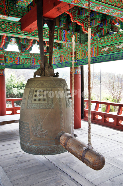 범종,범종각,불교사물,중생제도,성전암,양산,사찰,통도사,말사,산사,암자,천성산,조각상,동상,석상,조형물,statue,bronze statue,stone statue,종교,신앙,religion,belief,faith