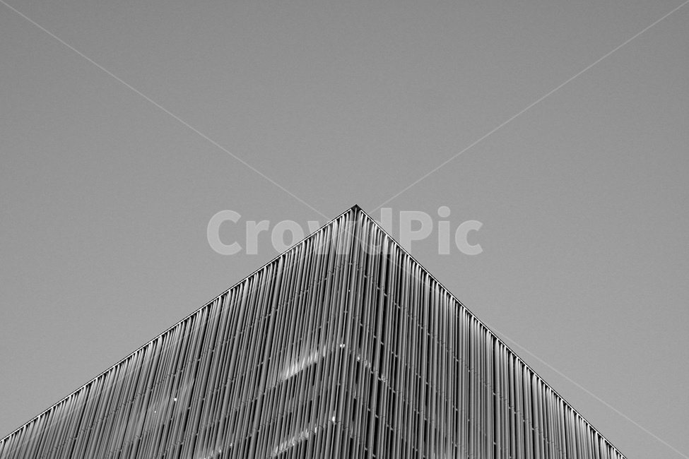 building,officebuilding,사무실건물,삼각형,흑백사진,아모레퍼시픽,용산,서울,seoul,흑백,모노톤,monochrome,black and white,건축물,건물외관,exterior,building,structure,architecture,construction