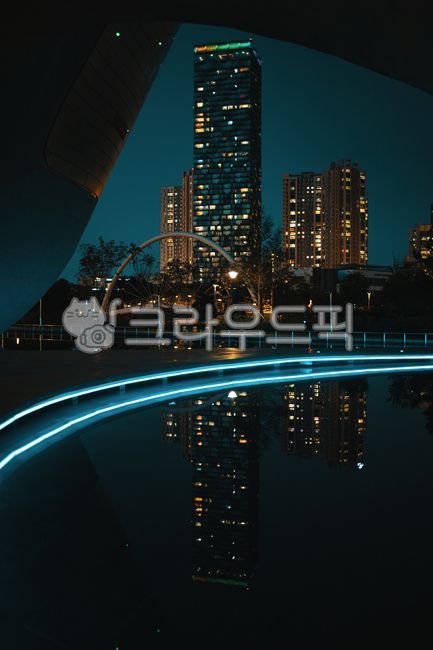 night view,town,city,construct,building,structure,urban,light,Songdo Central Park,Wallpapers,high rise building,park,architecture