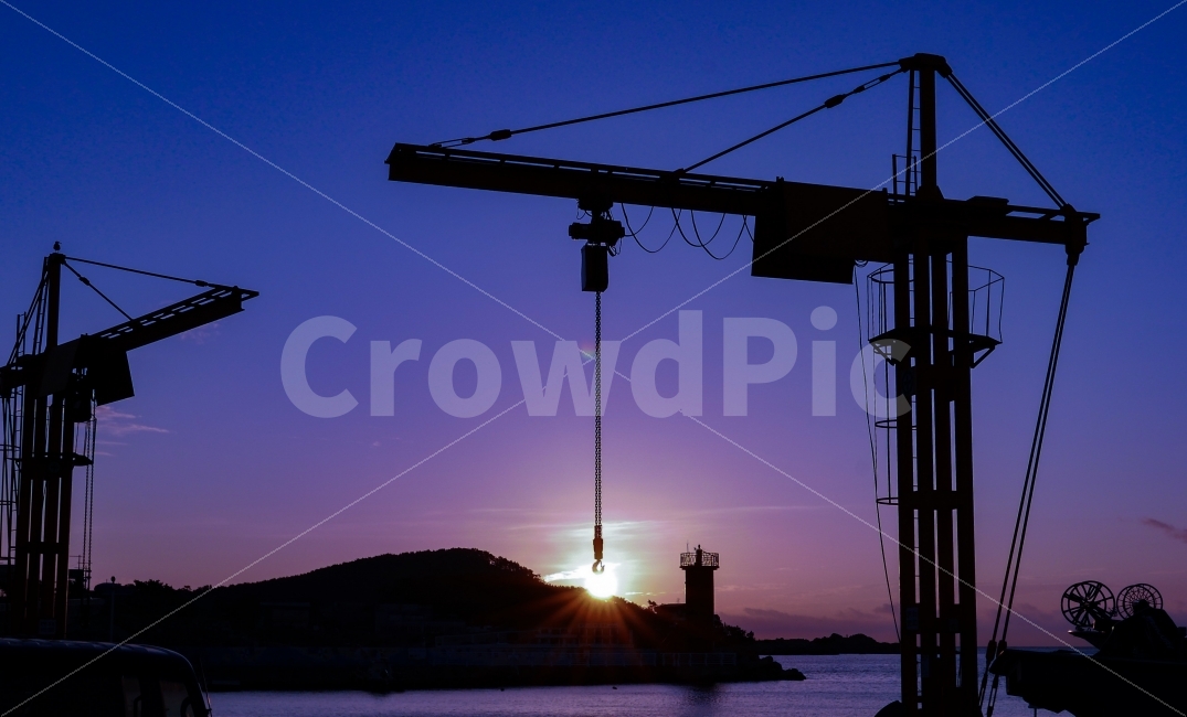 아침,새벽,태양,일출,바다,등대,실루엣,그림자,silhouette,shadow,산업,industry,industrial,건설업,건축업,construction industry
