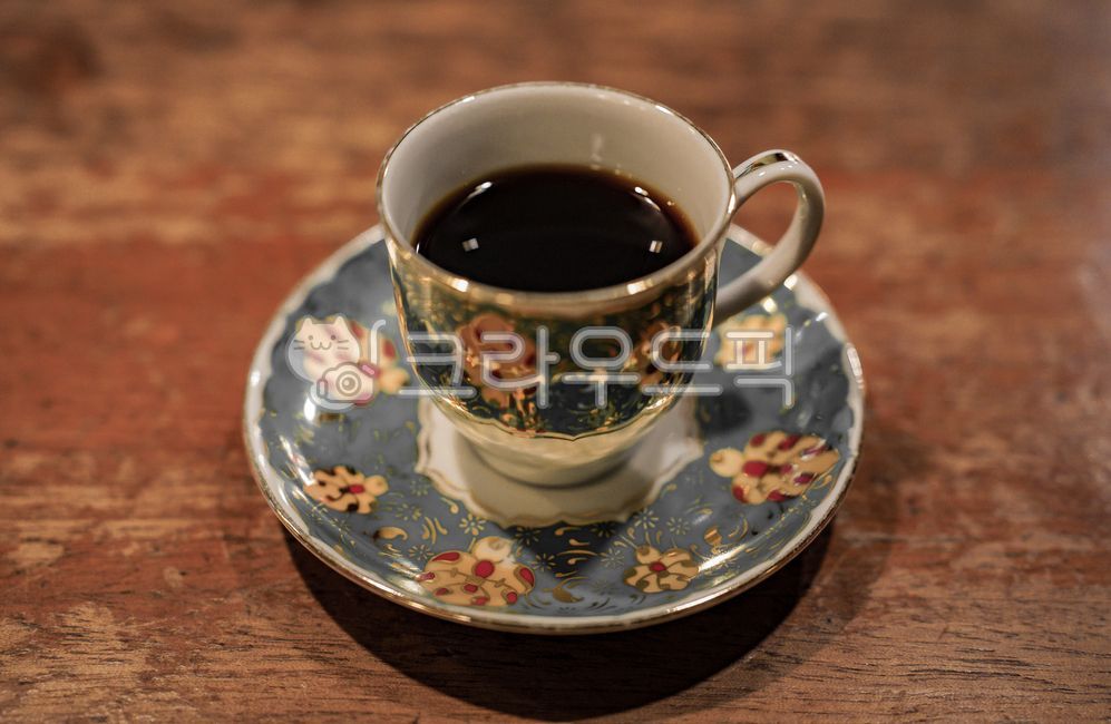 coffee,커피,드립커피,saucer,받침접시,cup,컵