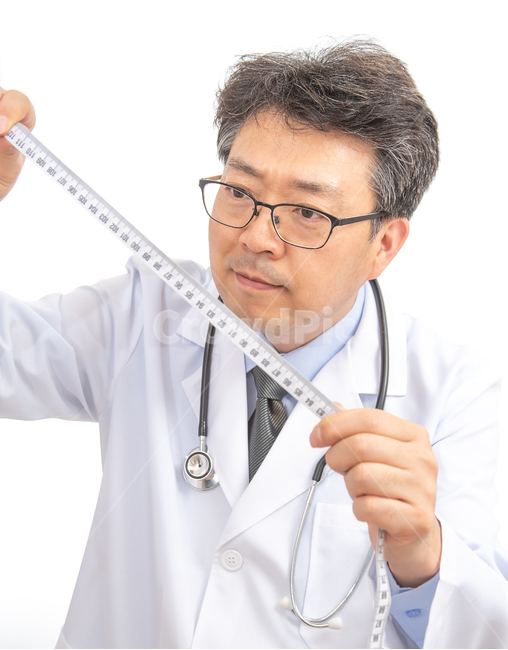 남자,의사,남성,누끼,중년,1인,안경,한국인,동양인,흰색배경,밝은,얼굴,전문직,의료,직업,건강,40대,흰배경,카피스페이스,정면,의학,병원,진료,흰색,자신감,아시아인,50대,질병,보건,주치의,카피,스페이스,위생,유니폼,한국사람,일본인,중국인,사람,1명,상반신,사람,인물,인간,human,person,남성,남자,man,male,의료,의학,병원,medical,hospital,clinic