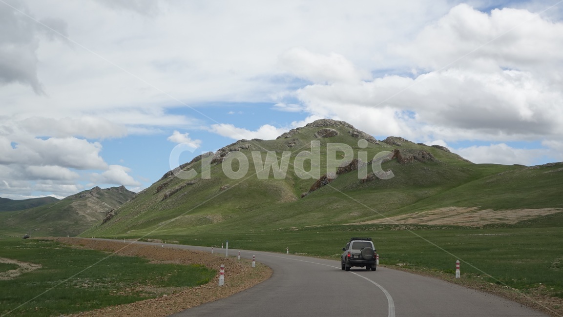 길,도로,자연,nature,road,highway,horizon,지평선,sky,하늘,cloud,구름,green,blue,차량,초원,field,몽골,지프차,모험,아웃도어,하이웨이,커브길