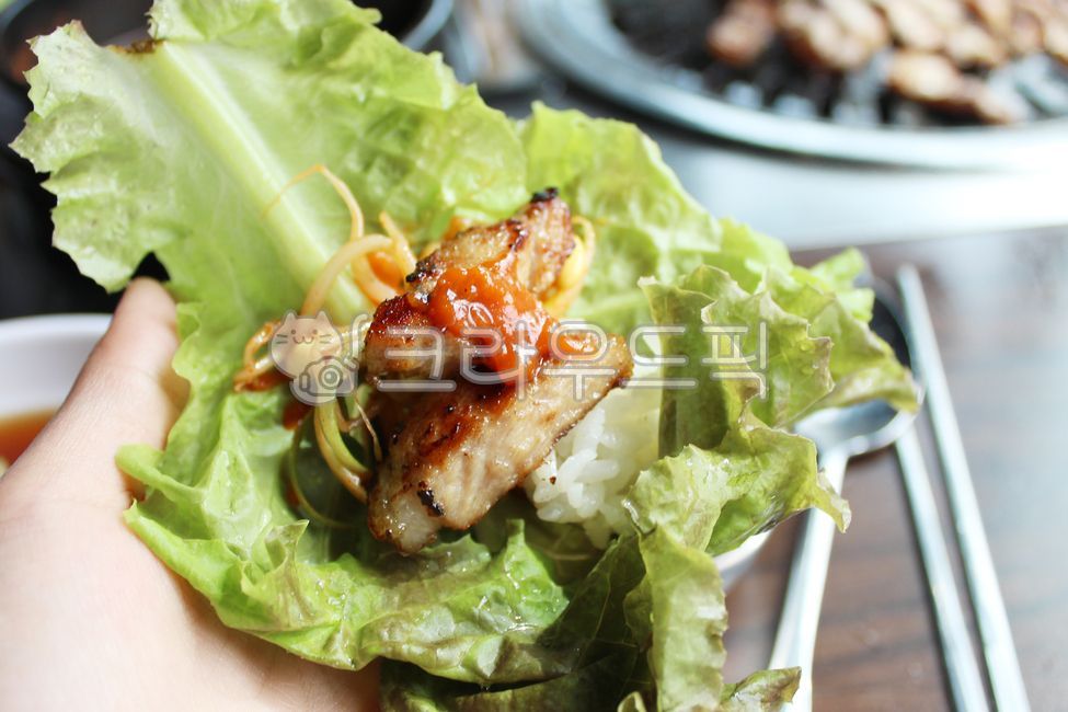 상추쌈,쌈,목살,삼겹살,쌈채소,고기쌈,lettuce,상추,food,음식,채소,쌈요리,쌈밥,한식,한식요리,건강식,가정식,밥과고기,쌈장,숙주나물,신선한야채,저칼로리식사,한식반찬,집밥,야채쌈,식사요리,쌈요리사진,단백질식사,한끼식사,음식,식재료,요리,food,cook,meal,dishes,food reserves
