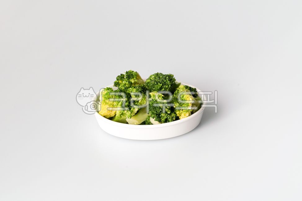 브로콜리,식재료,야채,건강,브로콜리무침,채소,음식,식사,식품,식료품,재료,음식재료,클로즈업,삶은,담백한,건강한,초록색,요리,비건