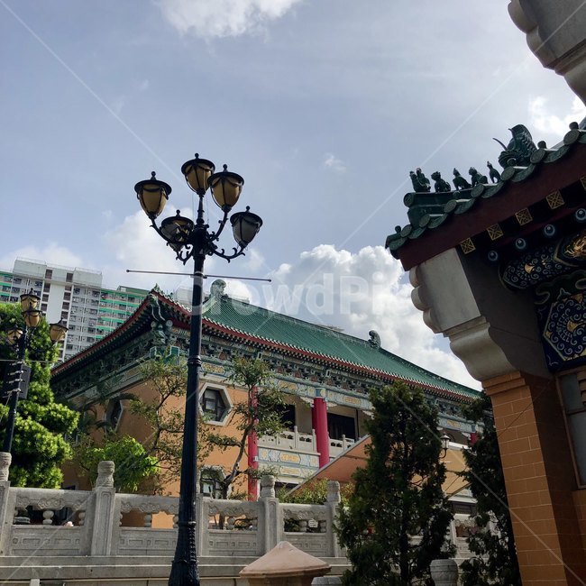 홍콩,관광지,윙타이신,조형물,전통가옥,맑은하늘,가로등,선사,structure,exterior,construction,사원,해외,외국,sky,구름,조명,hongkong,cloud