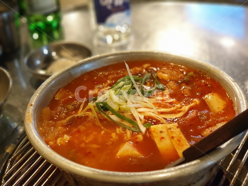 김치찌개,야식,음식,한식,안주,음식,식재료,요리,food,cook,meal,dishes,food reserves,한식,한국음식,한국요리,korean food,korean dishes,korean meal,korean cook