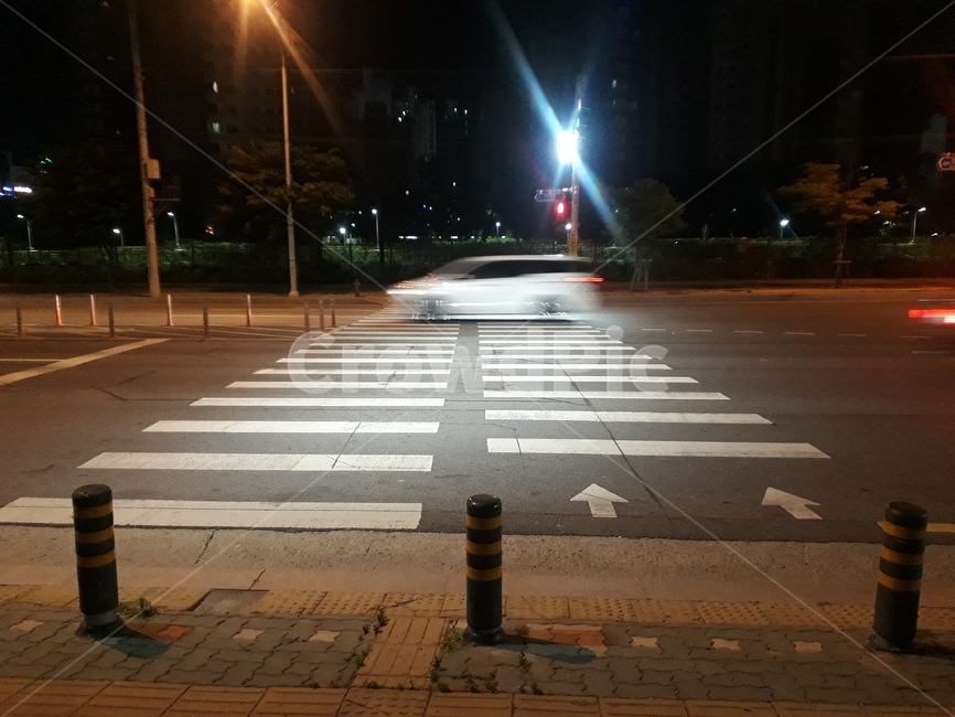 횡단보도,crosswalk,과속,밤,야간,건널목
