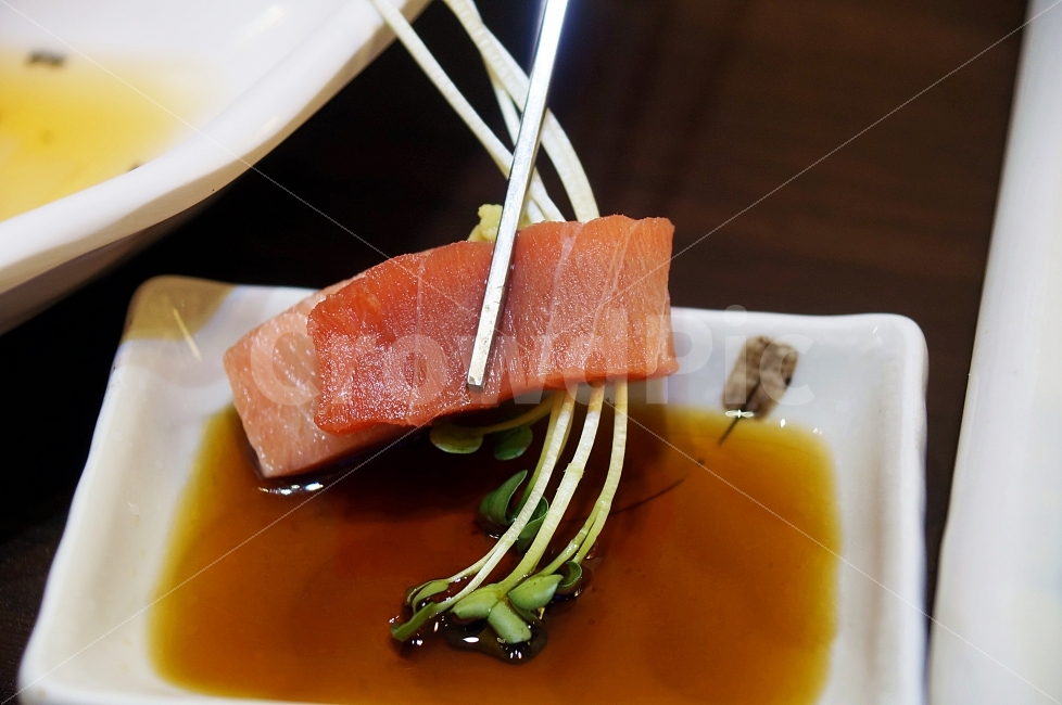 참치회,참치,주도로,혼마구로,참다랑어,참치집,음식,식재료,요리,food,cook,meal,dishes,food reserves,수산물,해산물,fishery products,seafood,일식,일본음식,일본요리,Japanese food,Japanese dishes,Japanese meal,Japanese cook