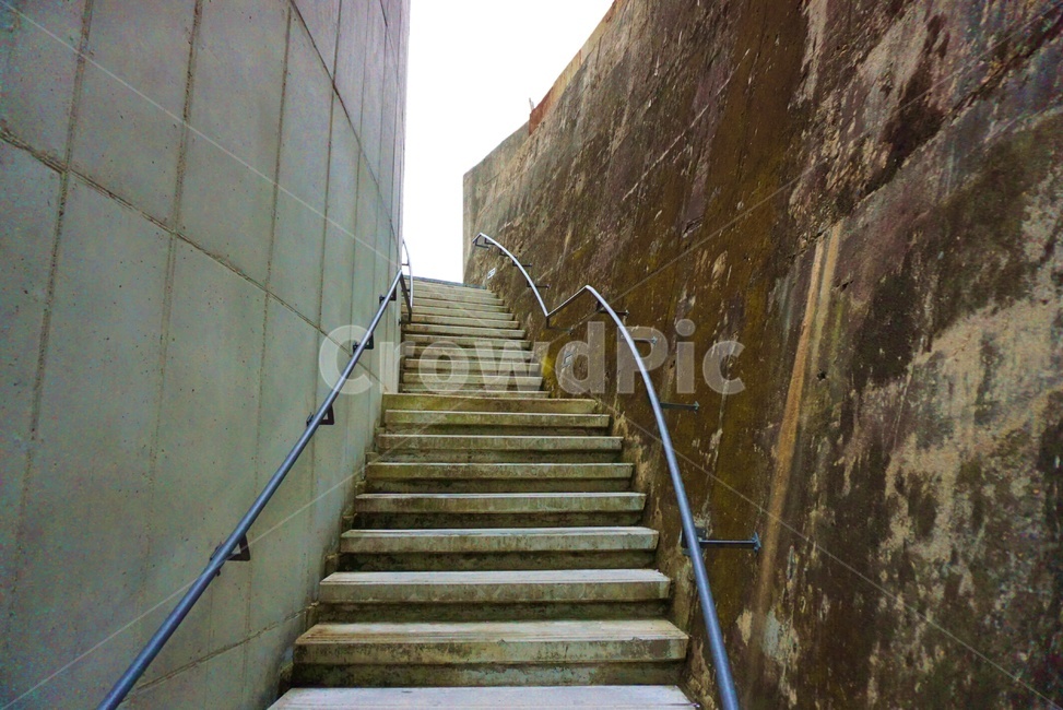 계단,빈티지,올라가는계단,공원,stairs,음침,녹슨