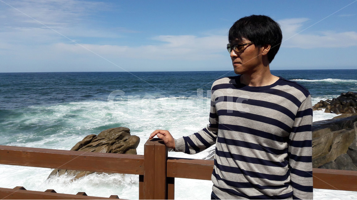 남자,사람,얼굴,옆모습,여유,힐링,바다,미소,사람,인물,인간,human,person,남성,남자,man,male