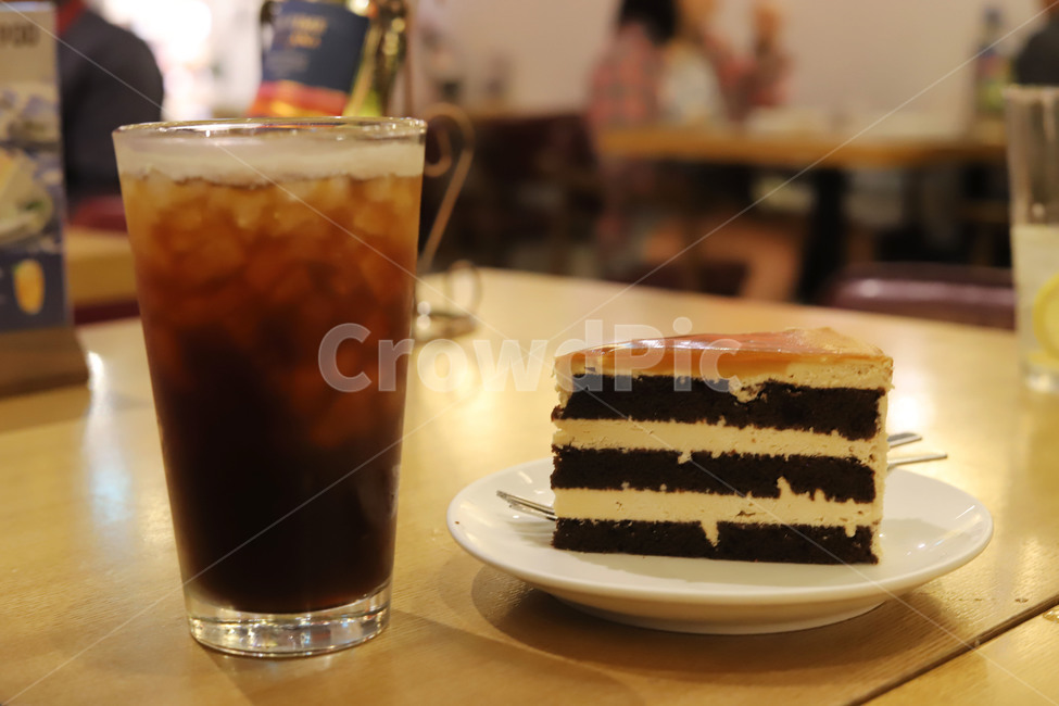 디저트,간식,케이크,음료수,카페,얼음,콜라,솔티드카라멜