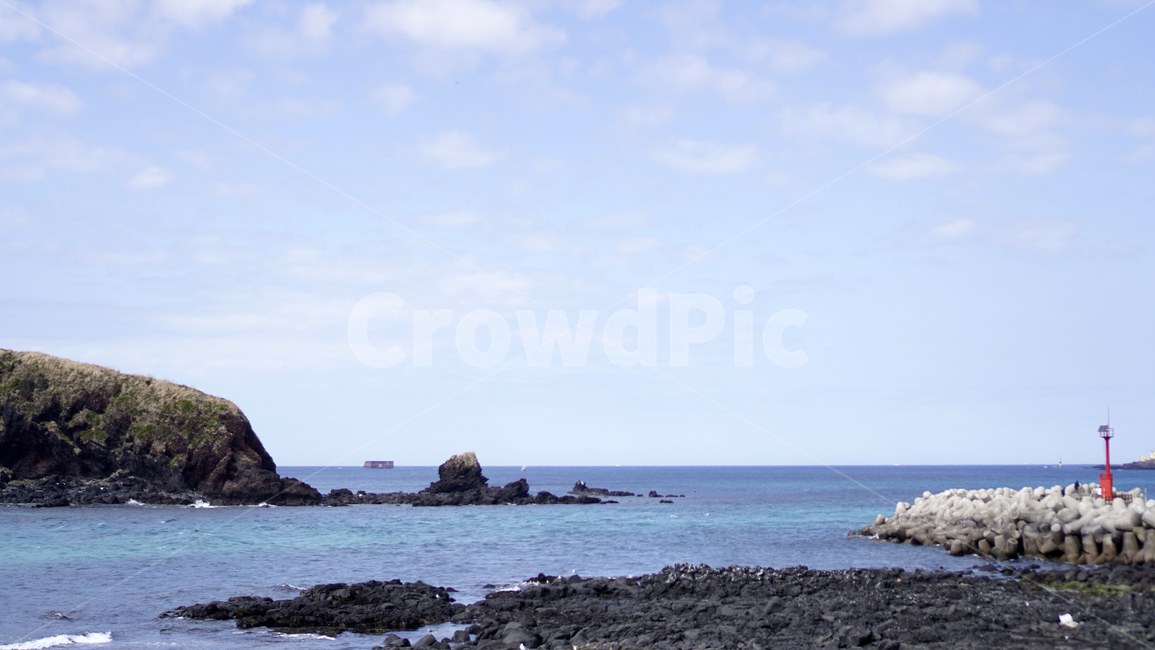 제주도,제주도해변,해변,청정,바닷가,풍경,여름,분위기,감성,자연,jeju,jejuisland,beach,seaside,purity,cleanness,nature,sensible,feeling,등대,lighthouse,제주도,jeju,jeju island,outdoors,옥외,land,땅,architecture,건축물,building,건물,tower,탑,shoreline,해안선,water,물,ocean,대양,sea,바다