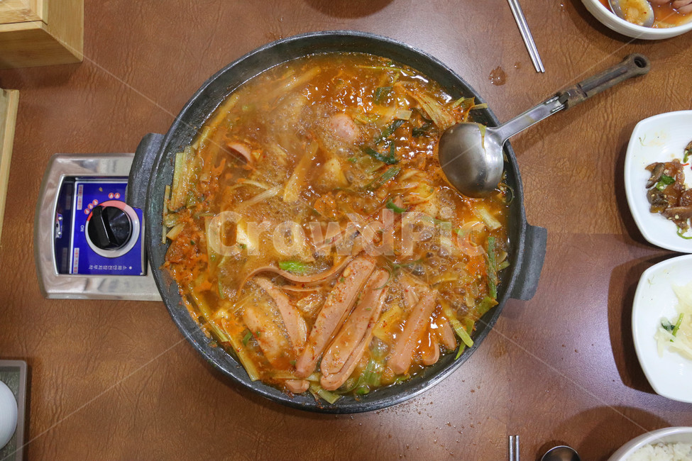 부대찌개,찌개,김치찌개,빨간음식,맛집
