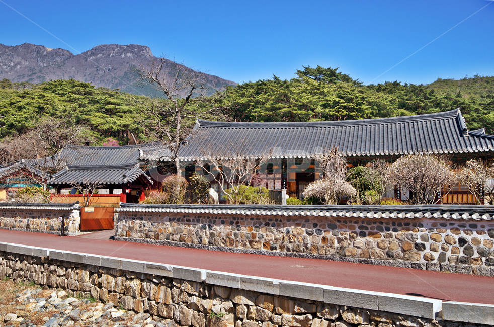 통도사,담,전통,법보사찰,봄,돌담,사찰,삼보사찰,한국전통,한국문화,korean traditional,korean culture,건축물,건물외관,exterior,building,structure,architecture,construction