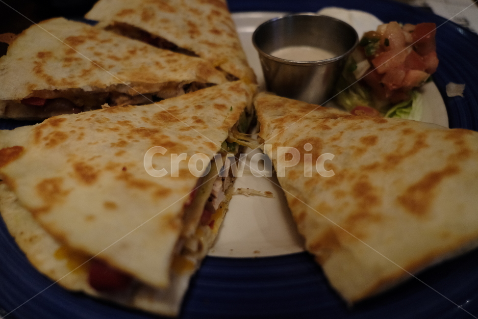 chicken,Quesadilla,bread,Mexican food,Mexico,sauce,cooking,food