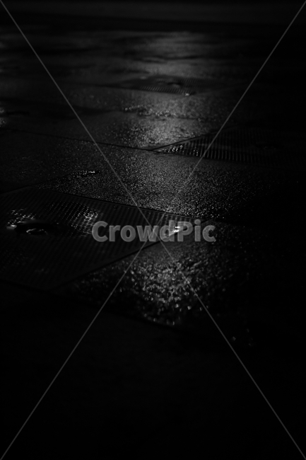 흑백,감성사진,비,물,빛,비,비오는날,rain,rainy,흑백,모노톤,monochrome,black and white