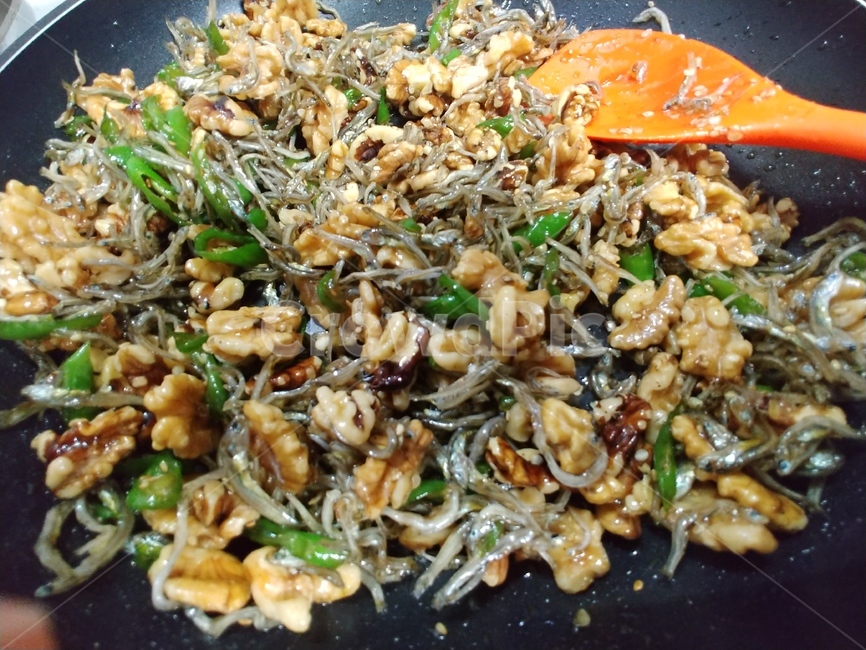 밑반찬,멸치볶음,음식,맛깔난,호두멸치볶음