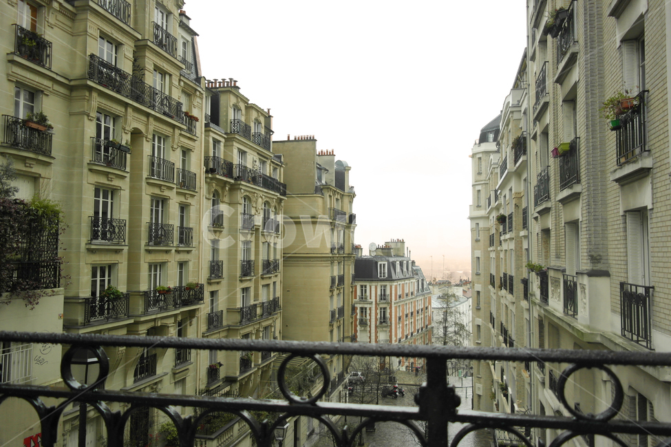 거리,파리,외국,해외,street,길거리,주택가,도시,풍경,city,landscape,해외,외국,세계,foreign,oversea,world,세계도시풍경,해외도시풍경,외국도시풍경,world cityscape,railing,난간,handrail,banister