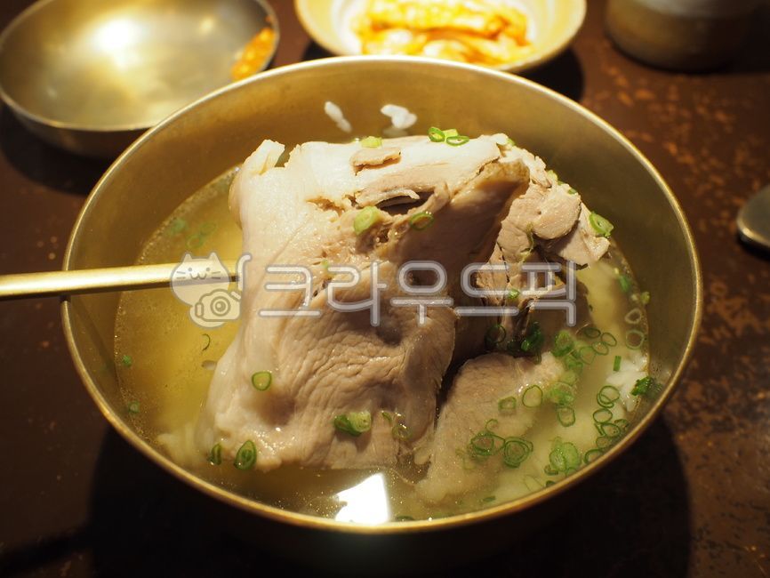 food,음식,요리,곰탕,돼지곰탕,돼지고기,국물,한식,한국음식,koreanfood,음식,식재료,요리,food,cook,meal,dishes,food reserves