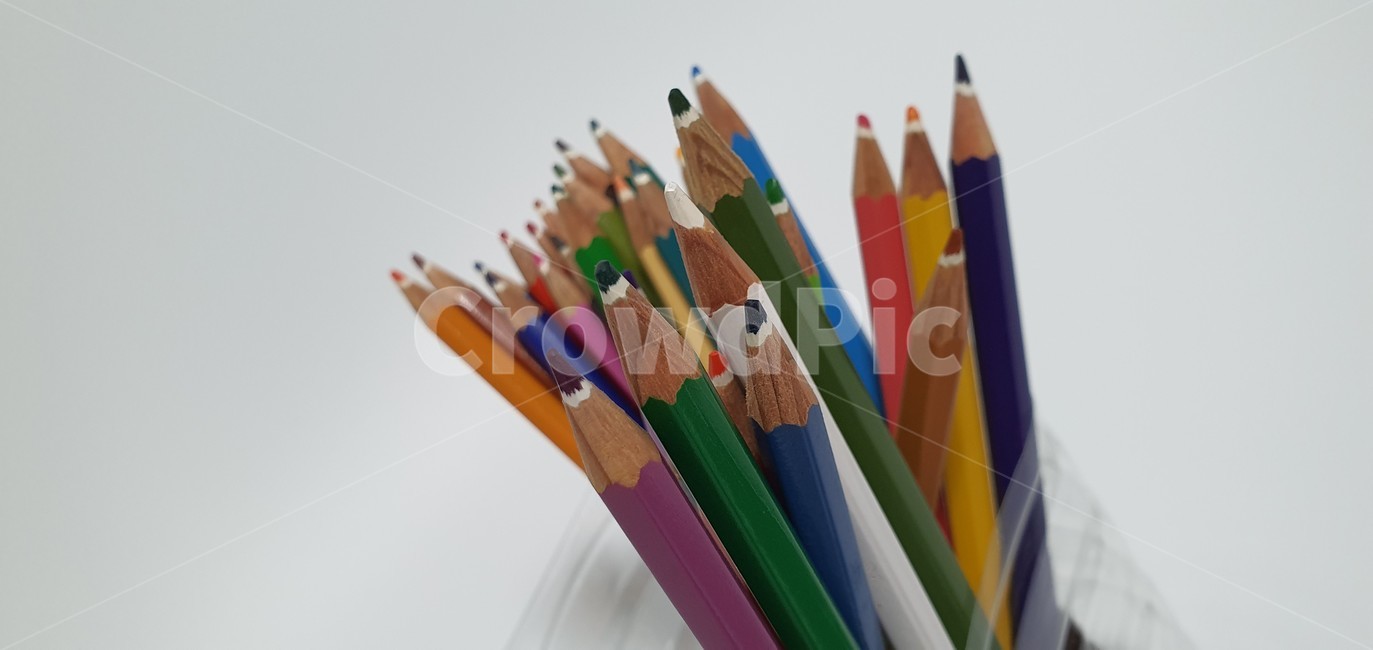 색연필,연필,컬러,색상,화려,나무,색칠,education,pencil,art,wood,color,colorful,school,isolated,equipment,white,drawing,design,draw,green,paint,object,wooden,blue,colour,rainbow,sharp,office,red,yellow,orange,spectrum,학용품,문구류,사무용품,school supplies,stationery,office supplies