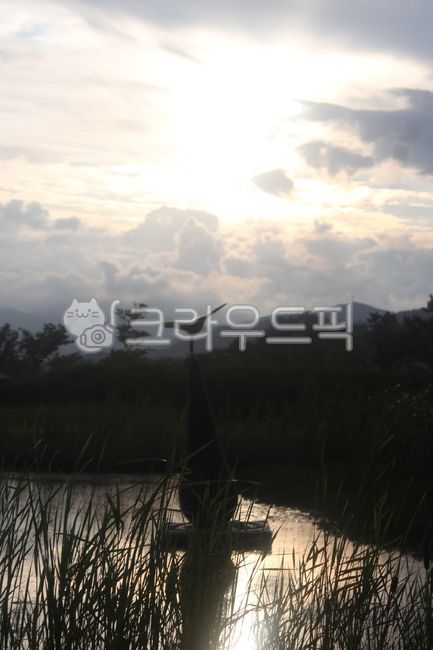 해질녘,솟대,새,물가,nature