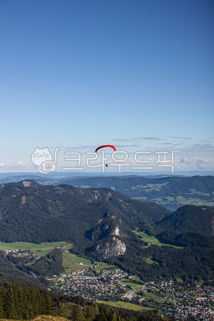 sky,mountain,paragliding,sight