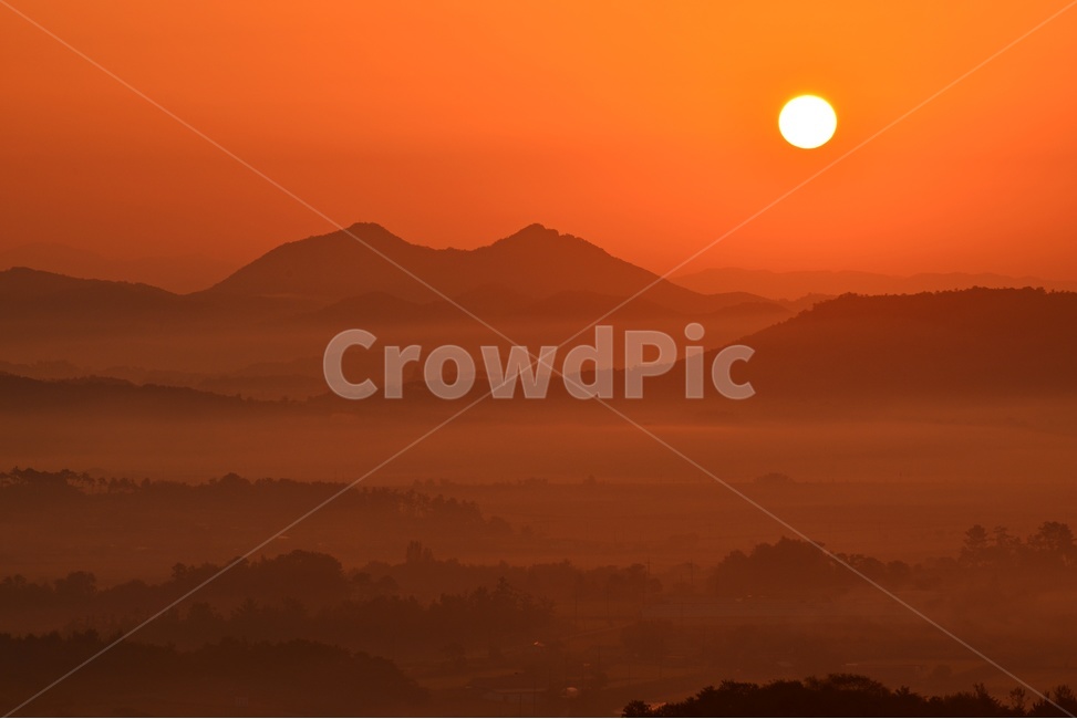 outdoors,옥외,landscape,nature,자연,scenery,sky,하늘,dawn,새벽,redsky,붉은하늘,weather,날씨,함평,밀재,밀재일출,아침,운해,여명,해돋이,경치,경관,풍경,농촌,농업,농경,농사,경작,자연,풍경,nature,landscape,한국자연풍경,한국자연경관,korea nature landscape