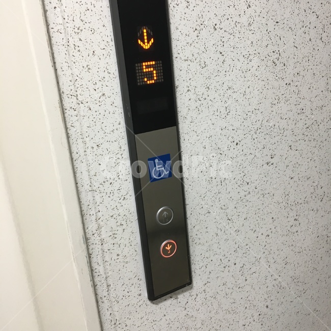 엘리베이터,5층,내려감,아파트,elevator