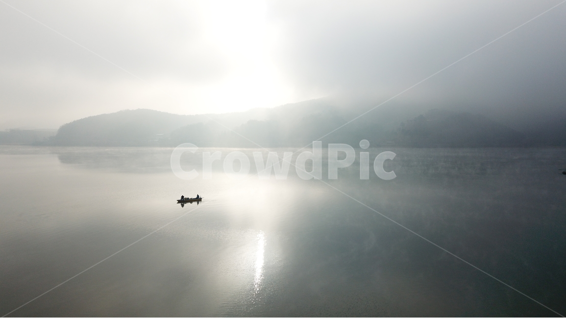 일출,양평,양수리,한강,두물머리,어부,배,반영,아침,새벽,자연,풍경,nature,landscape,교통,교통수단,traffic,transportation,light,빛,flare,플레어,outdoors,옥외