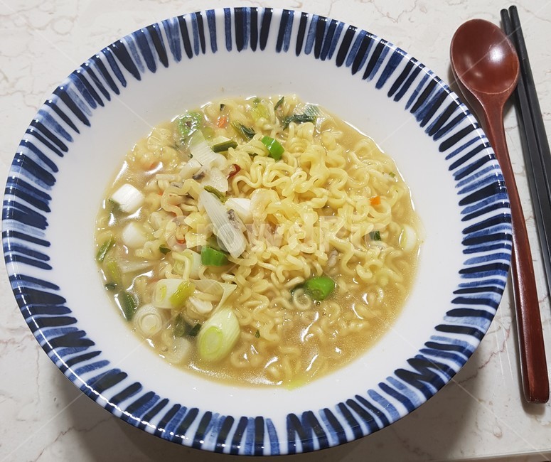라면,돈코츠라면,흰국물라면,한끼,음식,ramyeon,food,meal,음식,식재료,요리,food,cook,meal,dishes,food reserves,면류,면요리,noodles,일식,일본음식,일본요리,Japanese food,Japanese dishes,Japanese meal,Japanese cook