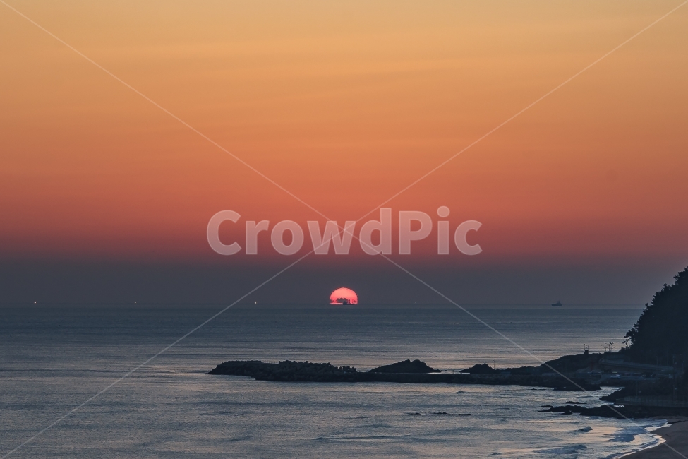 일출,풍경,자연,바다,겨울,겨울풍경,동해,sea,nature,wave,sunrise,sun,자연,풍경,nature,landscape,색깔,색상,색채,색감,color sense,color sensitivity,feeling of color,promontory,곶