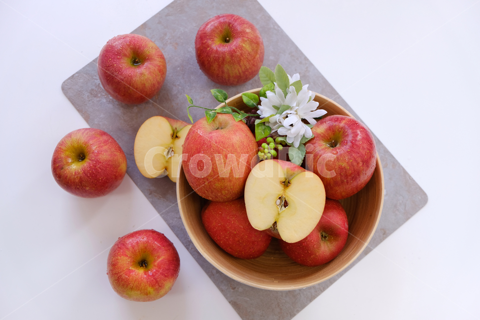 사과,부사,과일,달콤,신선,식품,음식,apple,fruit,sweet,fresh,food,음식,식재료,요리,food,cook,meal,dishes,food reserves,과일,열매,fruit
