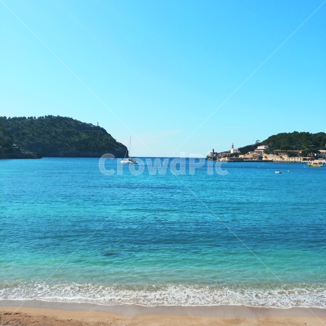 바다,ocean,sea,coast,boat,blue,자연,해안선,shoreline,coastline,연안,보트,deep,water,물,emerald,에메랄드,코발트블루,cobaltblue,마요르카,지중해,mallorca,소예르,soller
