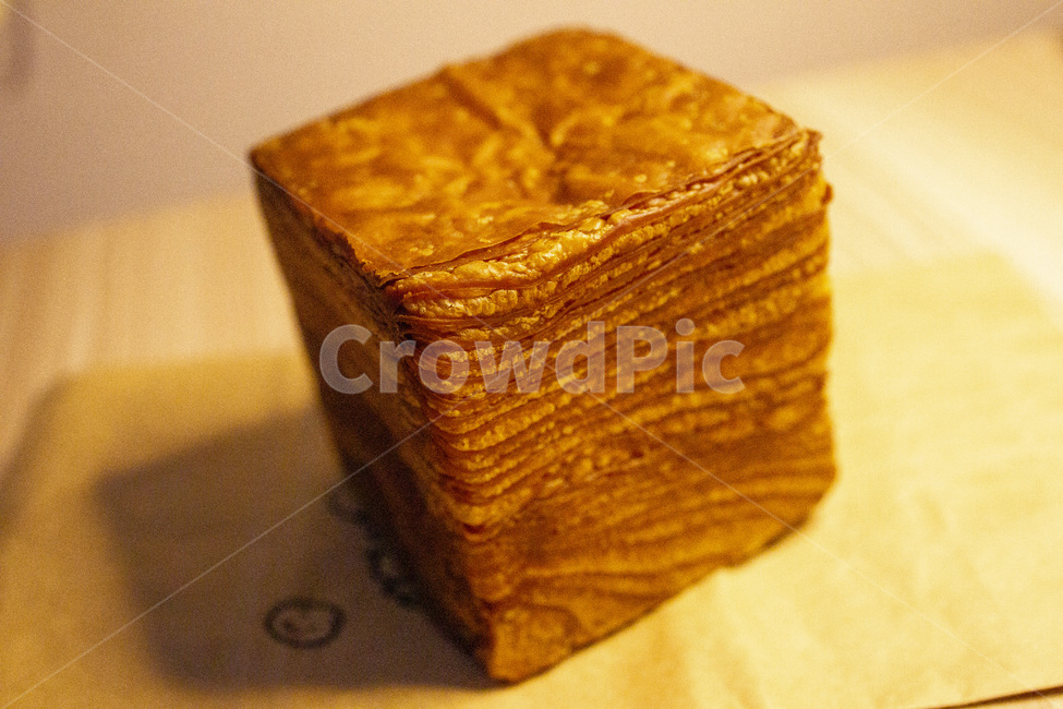 background,bread,brown,closeup,delicious,dessert,dinner,food,fresh,gourmet,healthy,homemade,isolated,lunch,meal,nutrition,slice,snack,sweet,yellow,빵,디저트,식빵,달콤,달달