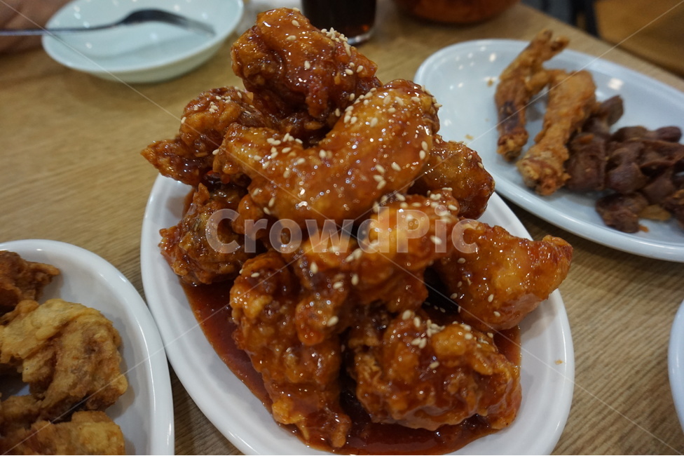치킨,양념,양념치킨,통닭,맥주,치밥,음식,식재료,요리,food,cook,meal,dishes,food reserves,육류,고기,meat