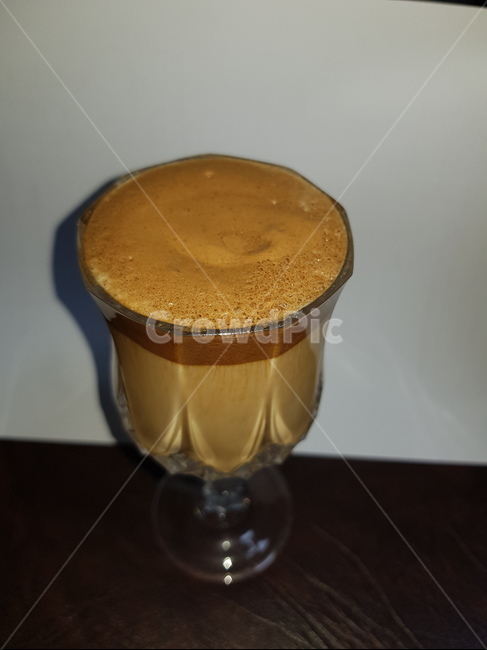 달고나커피,달고나,커피,음료,유리잔,잔